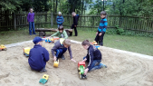 8 Der Sandkasten fetzt auch grossen Jungs