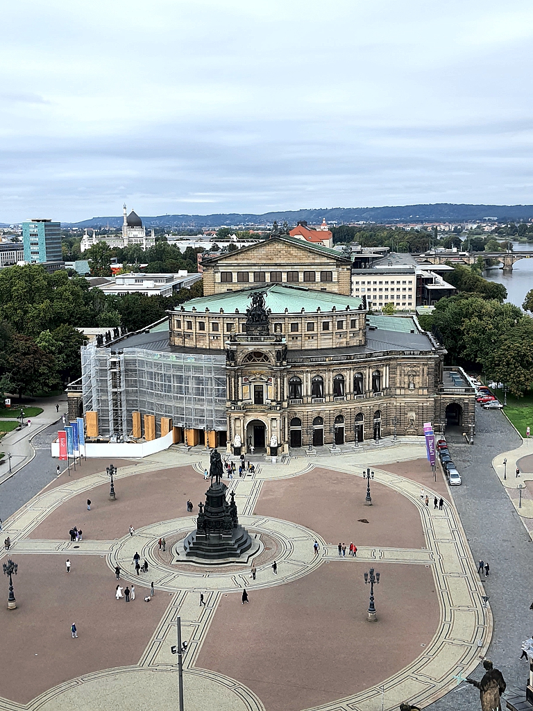 die Semperoper in Dresden